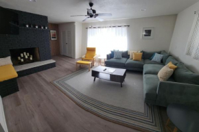 Mid-century rural ranch house minutes to the strip